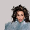 Miley Cyrus prepara novo álbum com 10 músicas sobre o amor