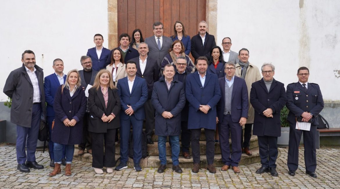 Projeto-piloto Aldeias de Nova Geração Álvaro