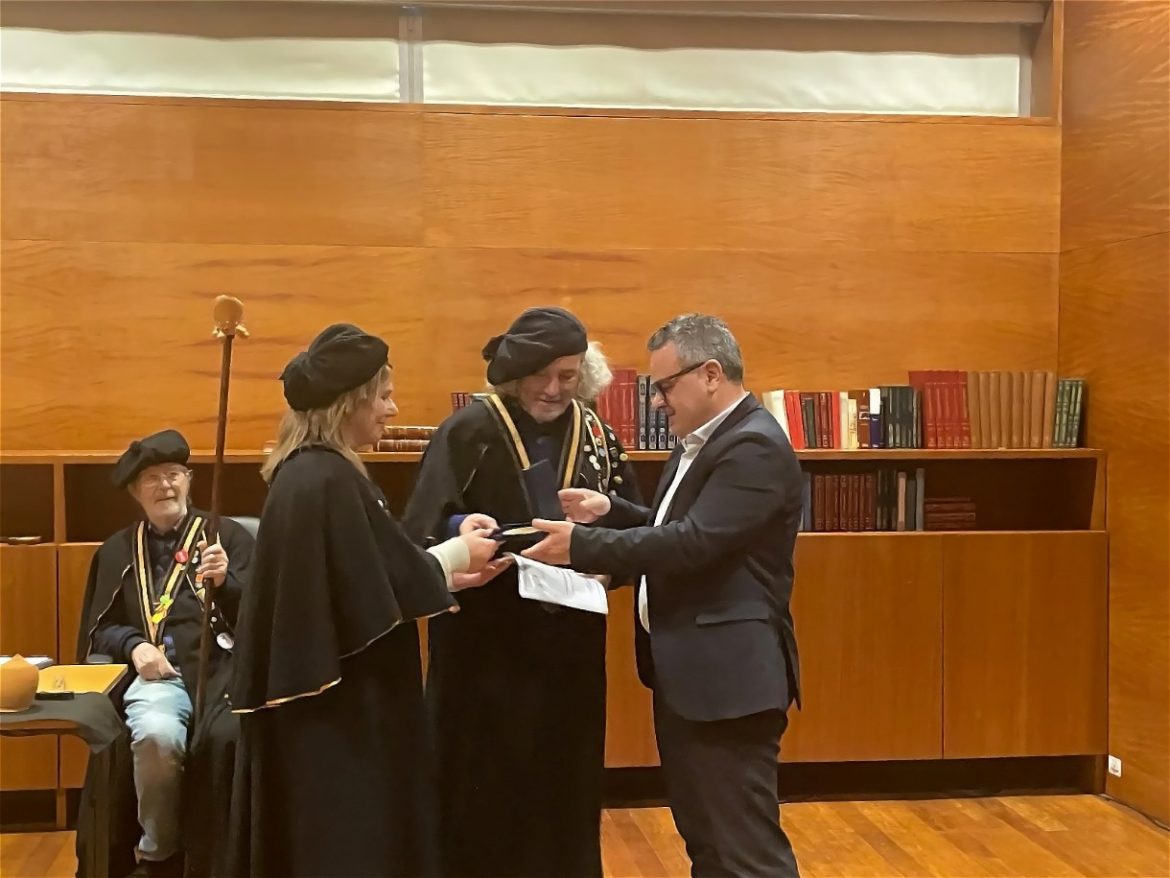 Medalha de Mérito Cultural Oleiros