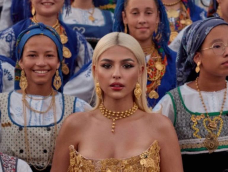 Bárbara Bandeira Marcha