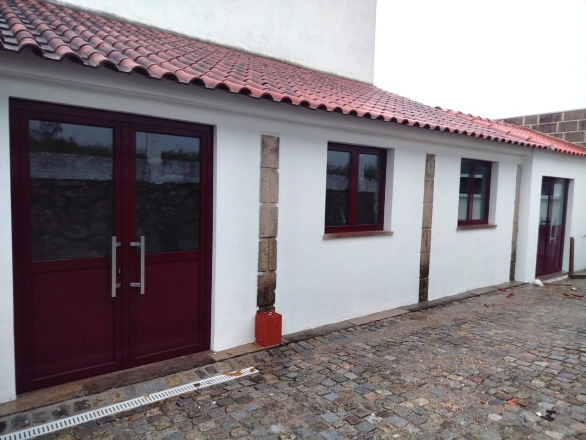 reabilitação antiga Escola Primária São Vicente da Beira