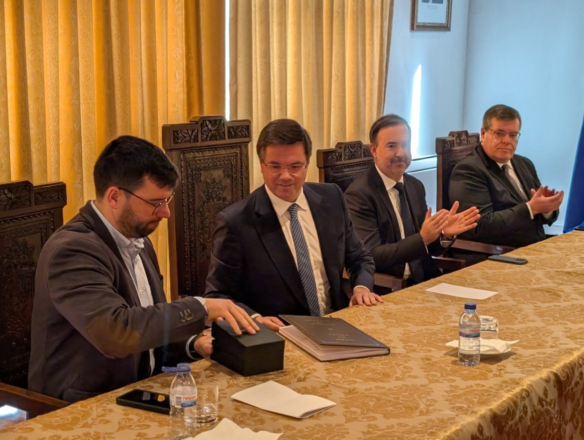 visita do Ministro Adjunto a Vila de Rei