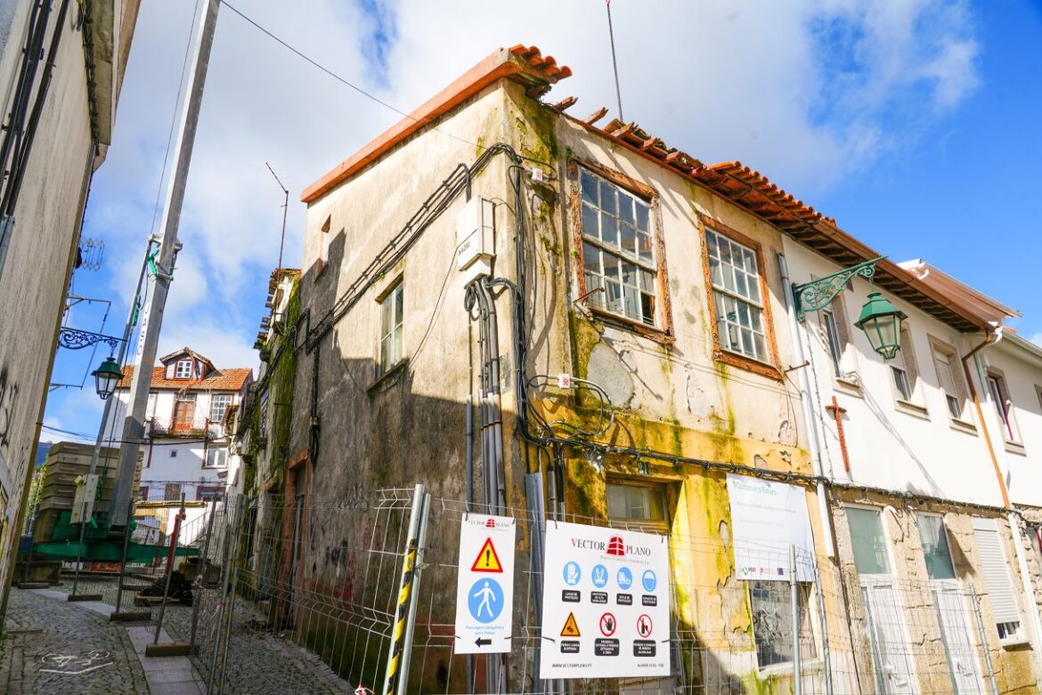 Covilhã reconstrução casas centro histórico
