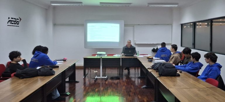 Curso de Mecânico de Aeronaves em Castelo Branco