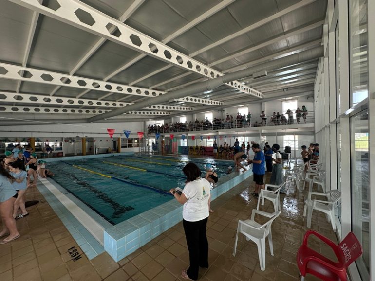 Piscina e Ginásio Municipal de Vila de Rei
