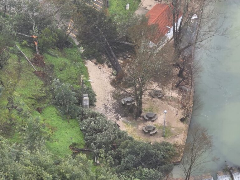 trilhos encerrados Vila de Rei