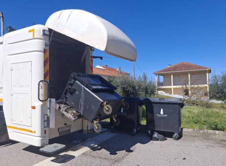 lavagem contentores Vila de Rei