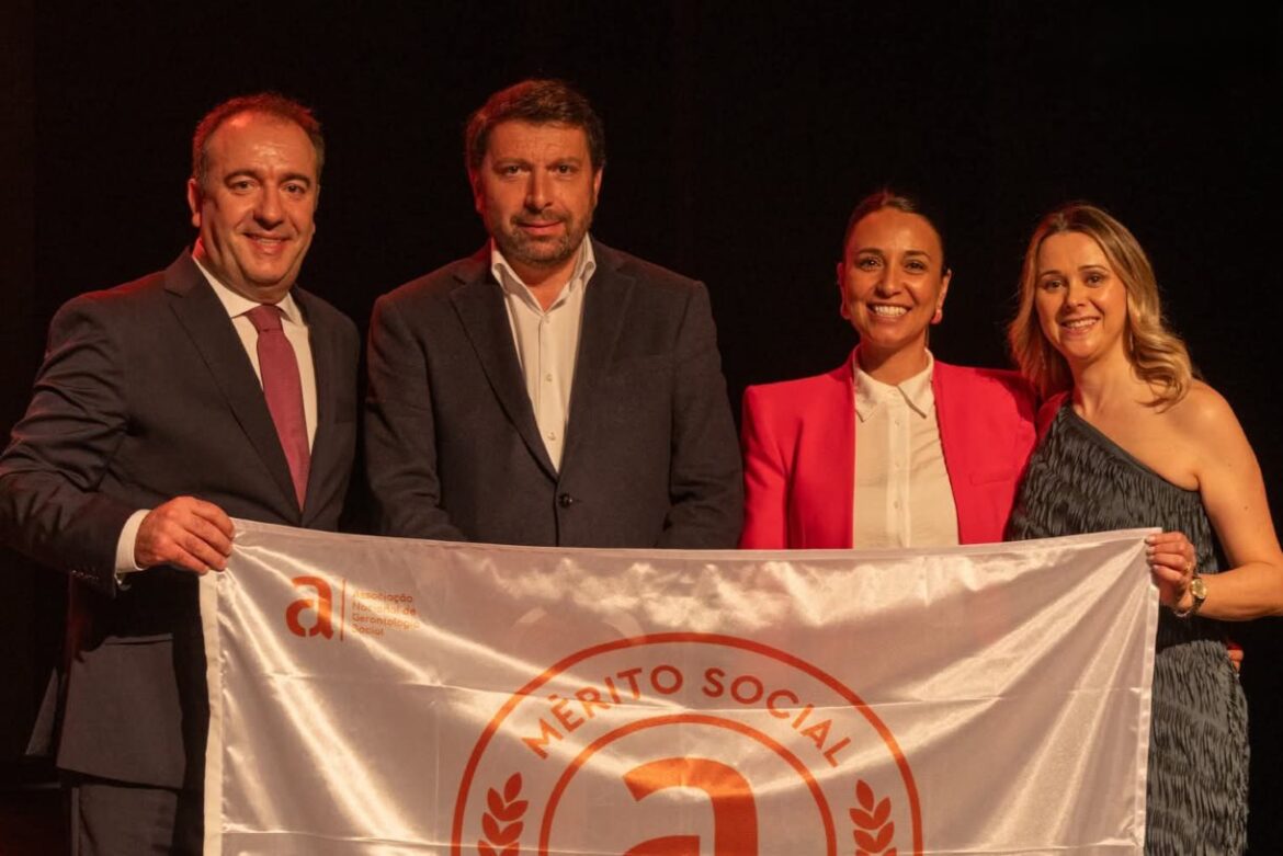 Oleiros Bandeira de Mérito Social 2026