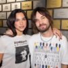 Dua Lipa surpreende fãs ao subir ao palco com Tame Impala em Londres