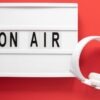 Rádio online continua a influenciar o sucesso musical na era do streaming, defende estudo