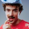 Chico da Tina soma recordes com “SOU GRANDE NO AMOR” e conquista destaque internacional